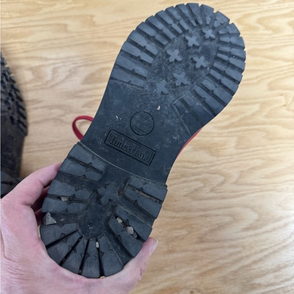 Timberland Red Suede 6" Heritage Boot - Picture 4 of 10